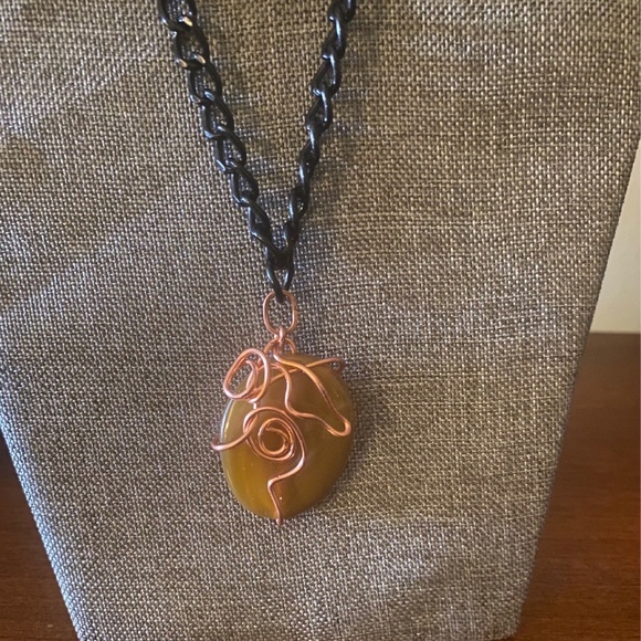 CHALET - Picture 3 of 3